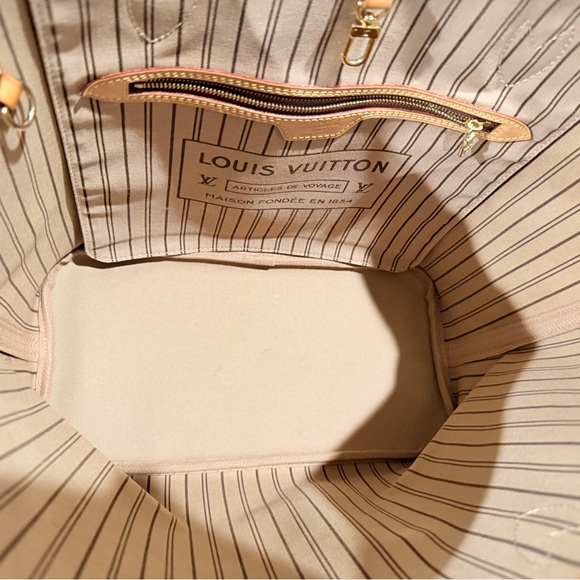 Louis Vuitton Neverfull Mm - Picture 13 of 16